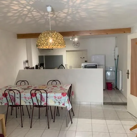 Apartment F2 Avec Wifi Au 1er Etage Sans Ascenseur, Proche Centre, Capacite 4 Pers., Animaux Interdits - Fr-1-415-128 *